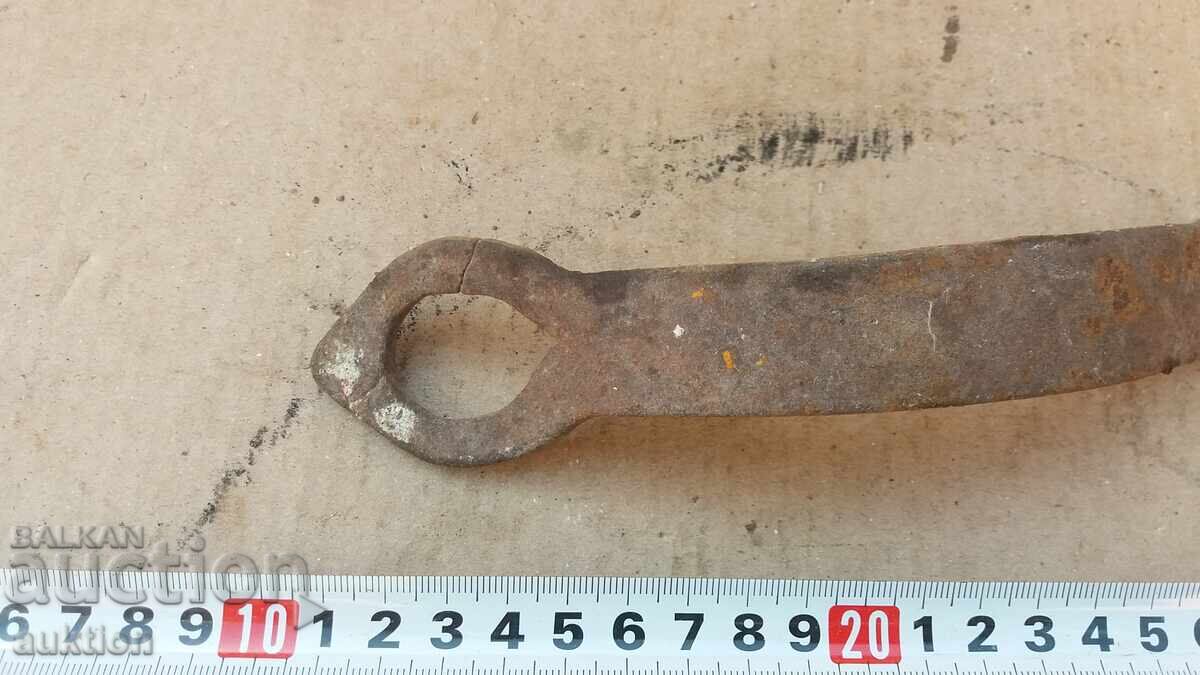 Licitație BACĂT PORȚI RENAȘTEREA FORJATĂ Licitație BACĂT PORȚI RENAȘTEREA FORJATĂ