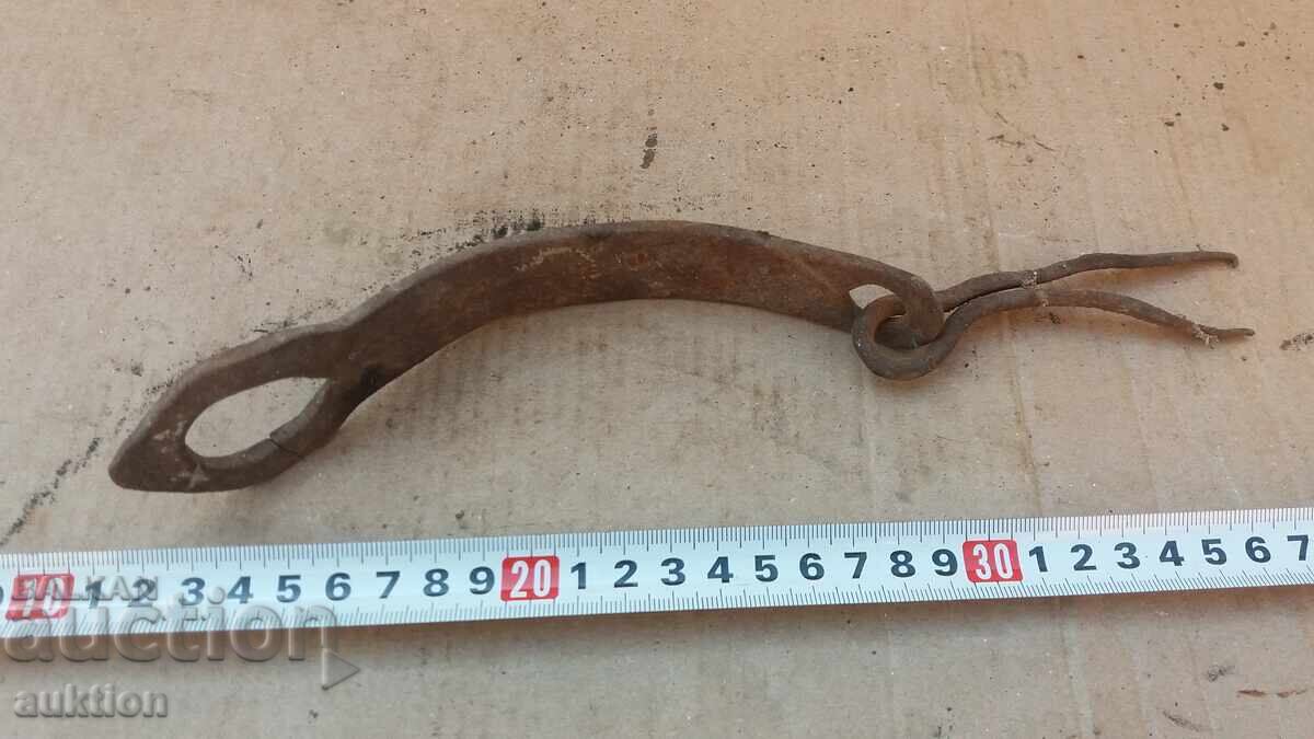 BACĂT PORȚI RENAȘTEREA FORJATĂ - 6 BACĂT PORȚI RENAȘTEREA FORJATĂ - 6