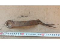 КОВАНА ВЪЗРОЖДЕНСКА ЗАКЛЮЧАЛКА ЗА ПОРТА