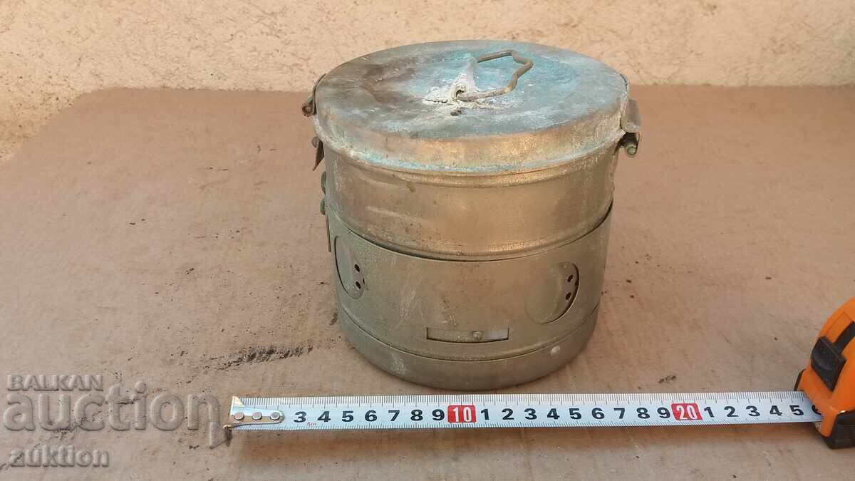 Delivery of Round medical sterilization box