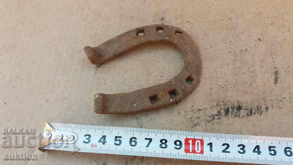 Delivery of SOLID FORGED HORSESHOE