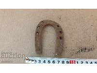 МАСИВНА КОВАНА ПОДКОВА