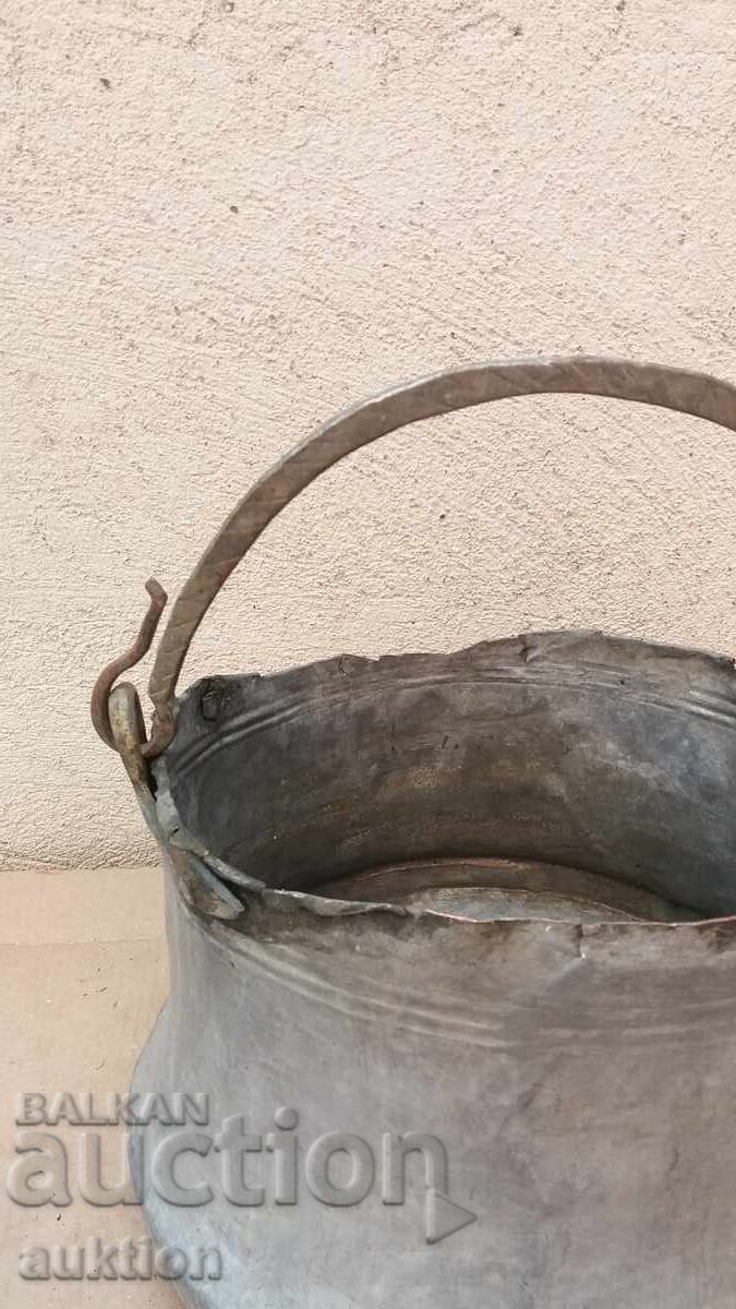 КОВАН ВЪЗРОЖДЕНСКИ БАКЪР КАЛАЙДИСАН с цена 58.99 лв. | € 30.16