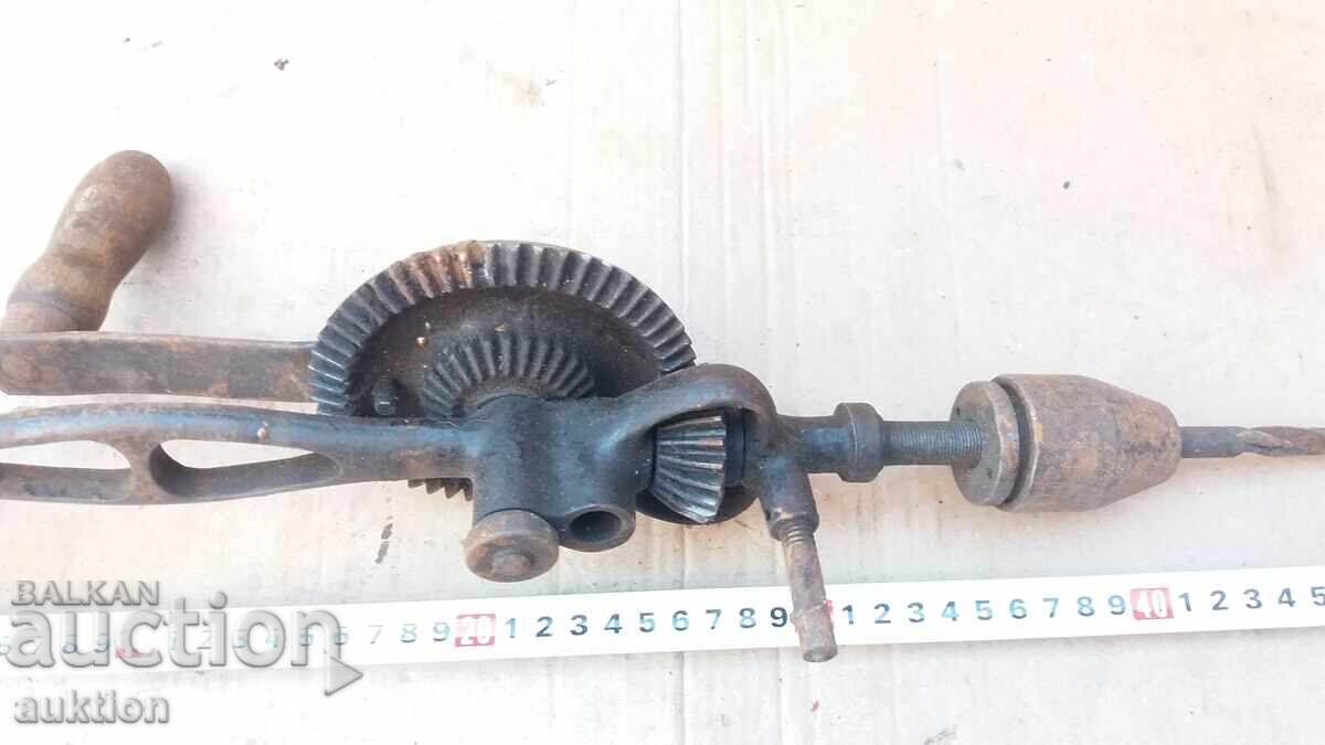 ΜΕΓΑΛΟ ΓΕΡΜΑΝΙΚΟ ΧΕΙΡΟΚΙΝΗΤΟ ΔΡΑΠΑΝΟ με τιμή 26.99 BGN | € 13.80 ΜΕΓΑΛΟ ΓΕΡΜΑΝΙΚΟ ΧΕΙΡΟΚΙΝΗΤΟ ΔΡΑΠΑΝΟ με τιμή 26.99 BGN | € 13.80