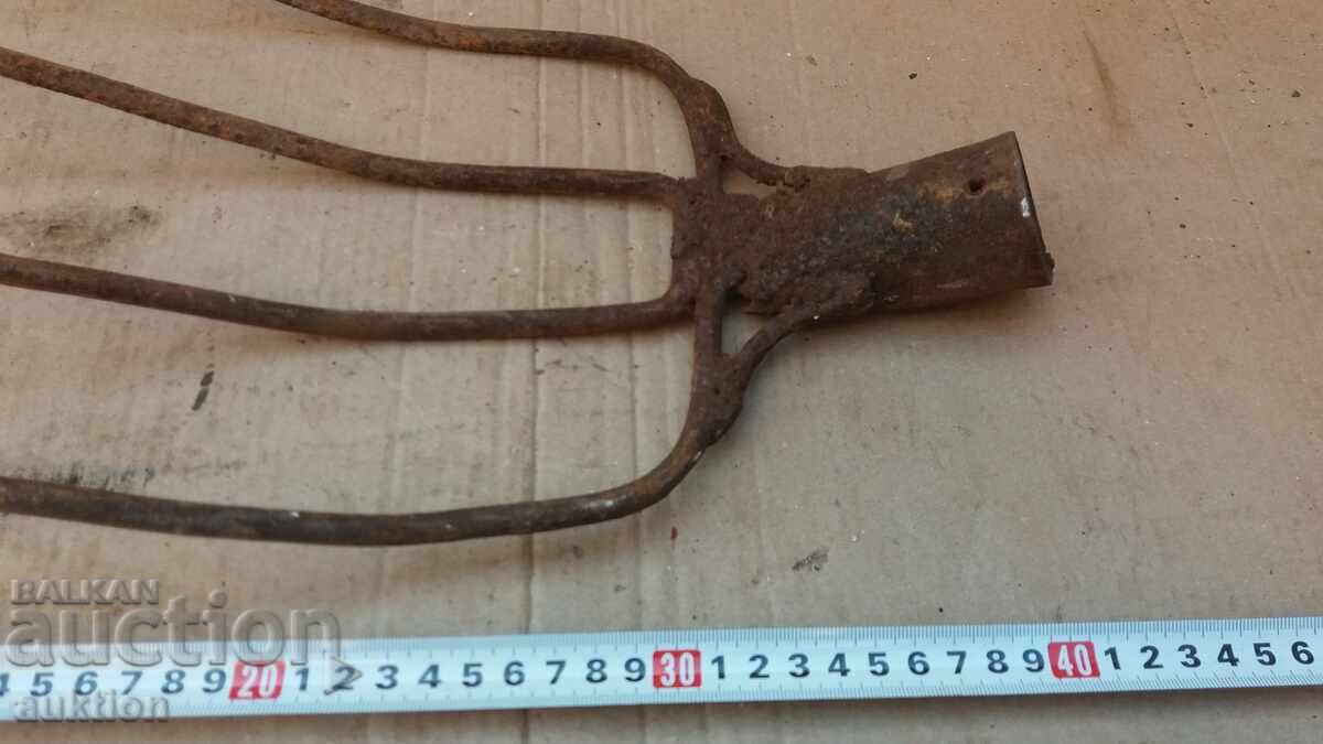 Auction  MASSIVE VILLA