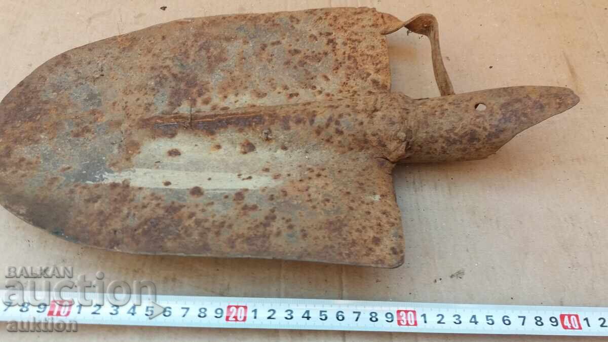 СТАРА ЛОПАТА с цена 4.99 лв. | € 2.55