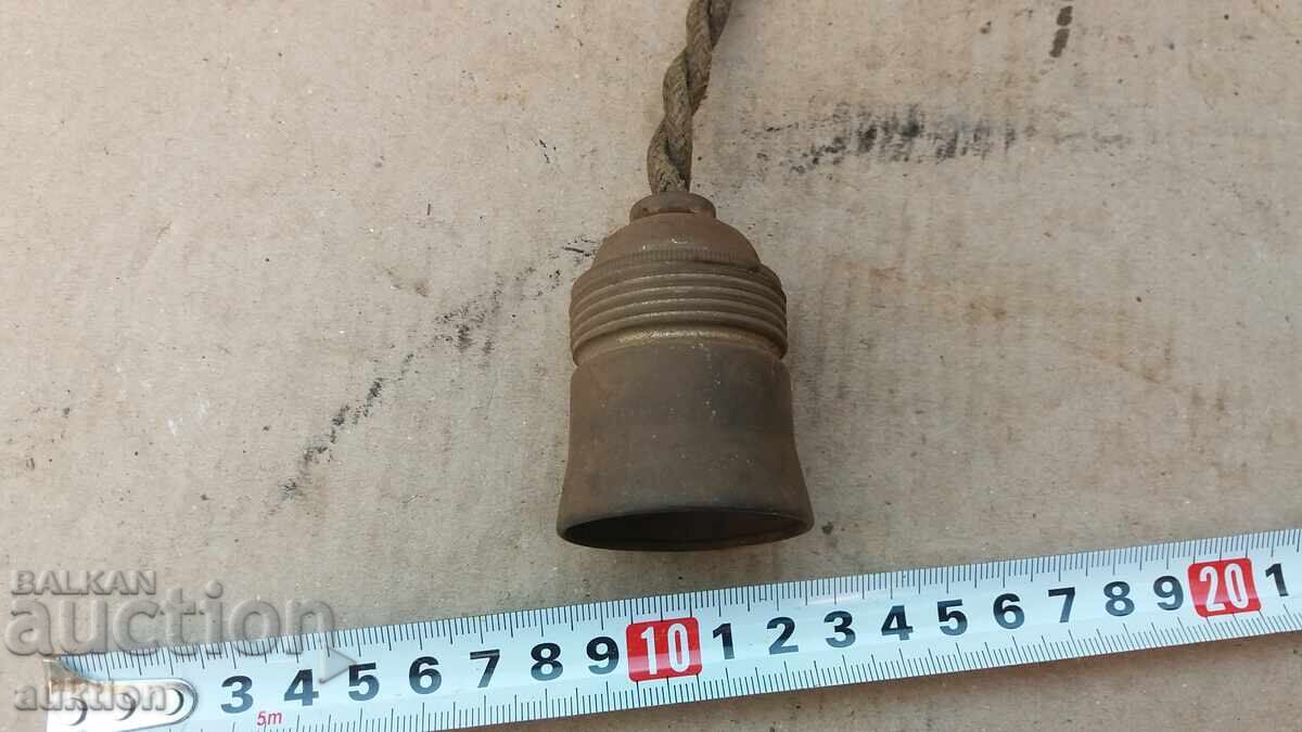 Доставка на БРОНЗОВА ФАСУНГА ОТ ЦАРСКО ВРЕМЕ Доставка на БРОНЗОВА ФАСУНГА ОТ ЦАРСКО ВРЕМЕ