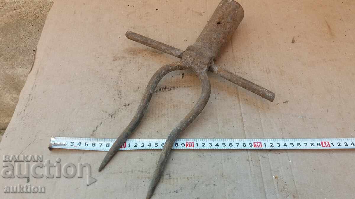 Доставка на СТАРА ВИЛА ЗА ВАДЕНЕ НА ЦВЕКЛО Доставка на СТАРА ВИЛА ЗА ВАДЕНЕ НА ЦВЕКЛО