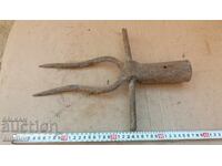 CABANĂ VECHE DE CULEGAT Sfeclă