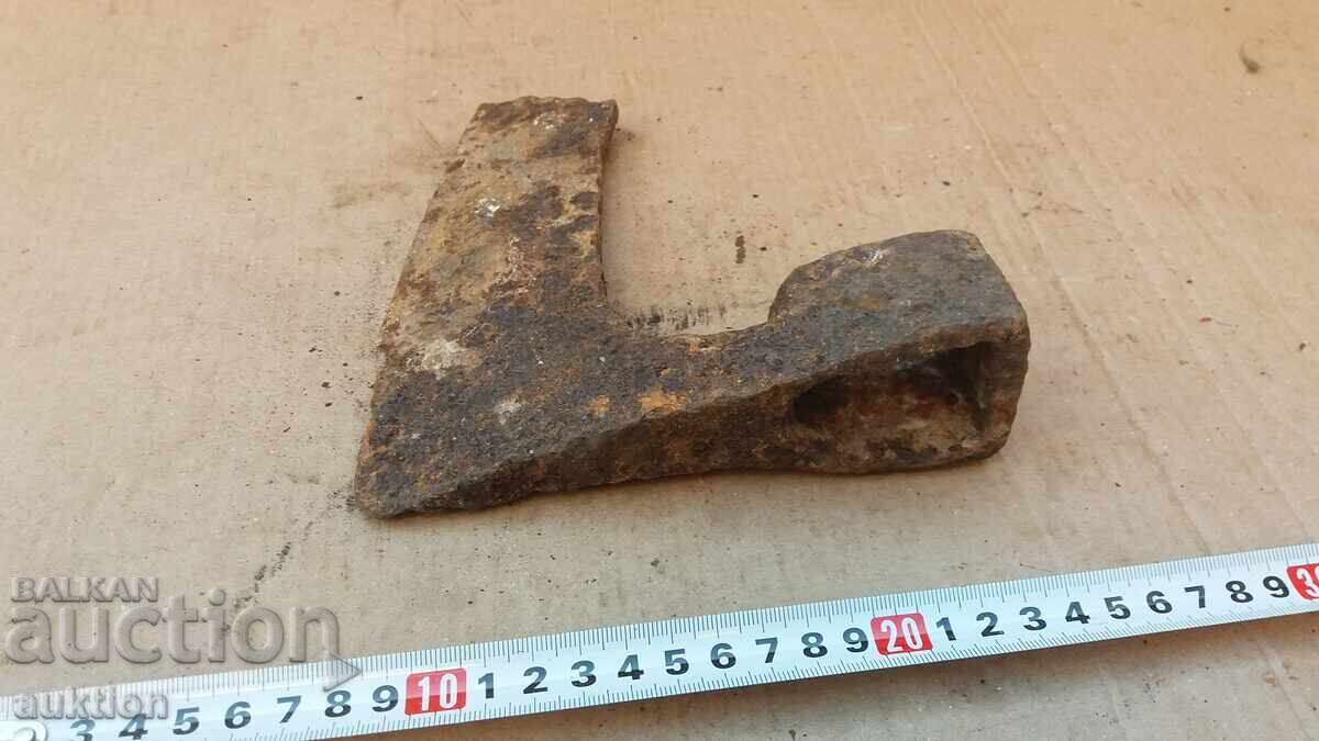 OLD MASSIVE AXE SOC. - 6 OLD MASSIVE AXE SOC. - 6