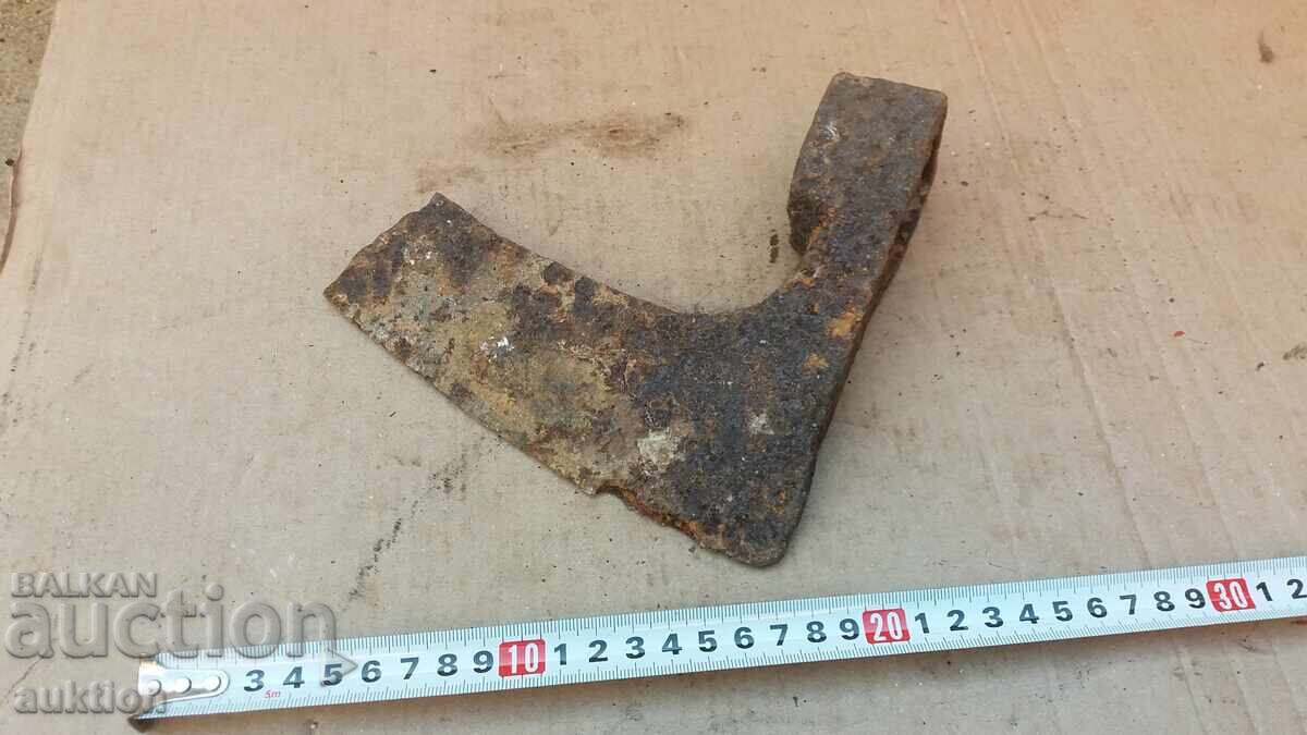 OLD MASSIVE AXE SOC. OLD MASSIVE AXE SOC.