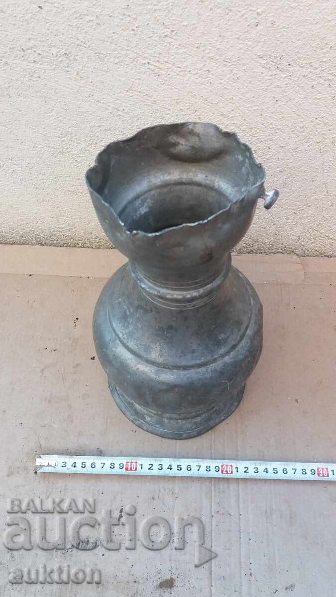 Аукцион МАСИВНА МЕТАЛНА КАНА, ВАЗА