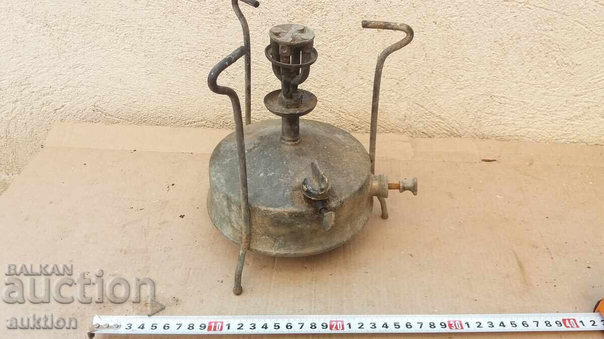 Lampă Petromax militară cu aragaz cu preț 26.99 BGN | € 13.80 Lampă Petromax militară cu aragaz cu preț 26.99 BGN | € 13.80