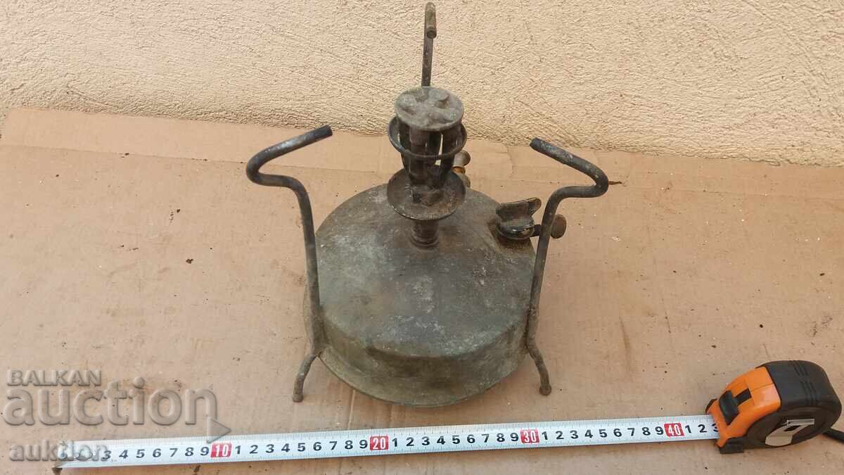 Livrarea Lampă Petromax militară cu aragaz Livrarea Lampă Petromax militară cu aragaz