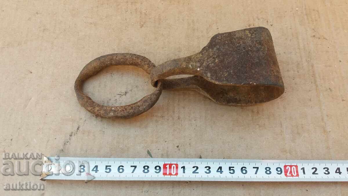 масивна метална заключалка с цена 2.99 лв. | € 1.53