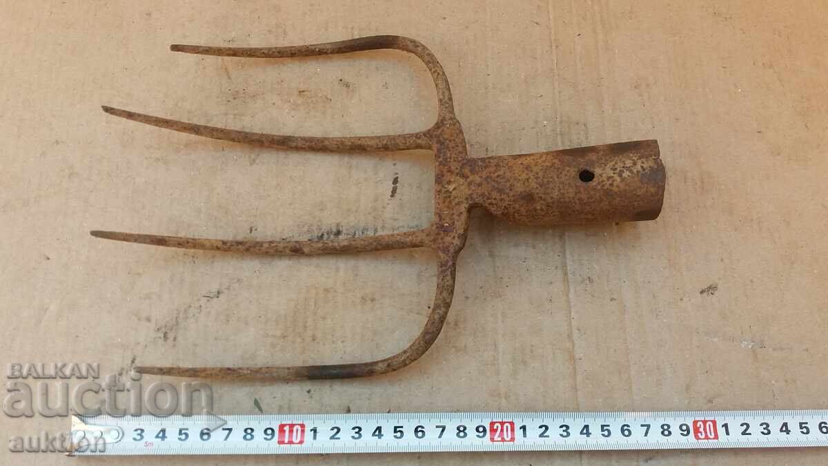 ΜΙΚΡΗ ΜΟΝΩΜΕΝΗ ΒΙΛΑ - ΑΓΡΟΤΙΚΟ ΕΡΓΑΛΕΙΟ με τιμή 4.99 BGN | € 2.55