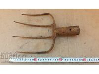 ΜΙΚΡΗ ΜΟΝΩΜΕΝΗ ΒΙΛΑ - ΑΓΡΟΤΙΚΟ ΕΡΓΑΛΕΙΟ