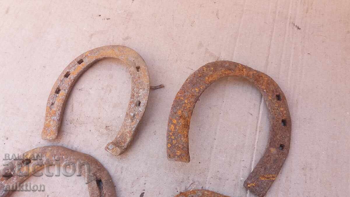 Auction  LOT OF 4 HORSESHOES