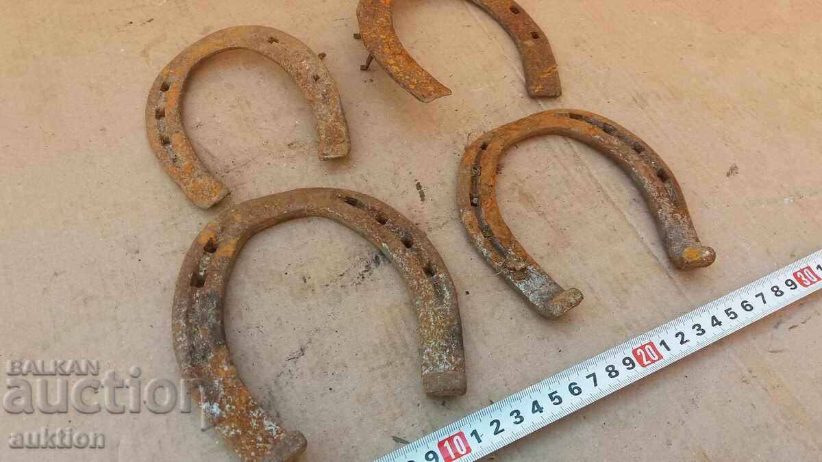 LOT OF 4 HORSESHOES - 7