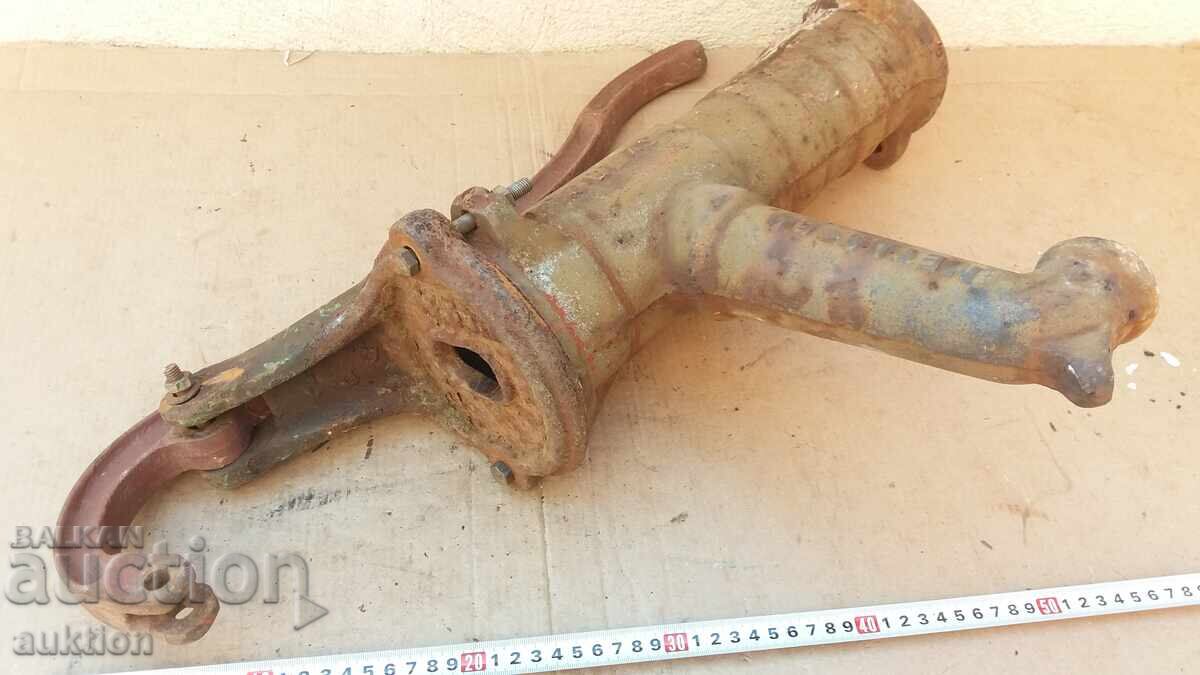 МАСИВНА СОЦ. МЕТАЛНА ПОМПА ЗА ВОДА - РЪЧНА - 5 МАСИВНА СОЦ. МЕТАЛНА ПОМПА ЗА ВОДА - РЪЧНА - 5