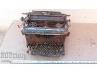 MAȘINĂ DE SCRIS MASIVĂ - IDEALĂ