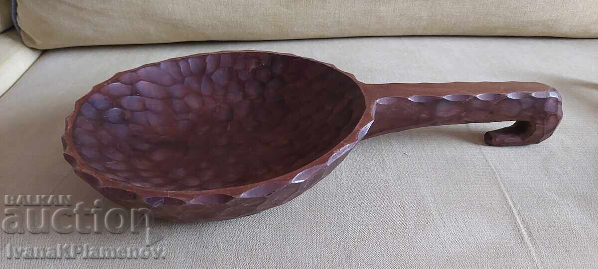 Παράδοση Ξυλόγλυπτα για γνώστες δύο τεμάχια