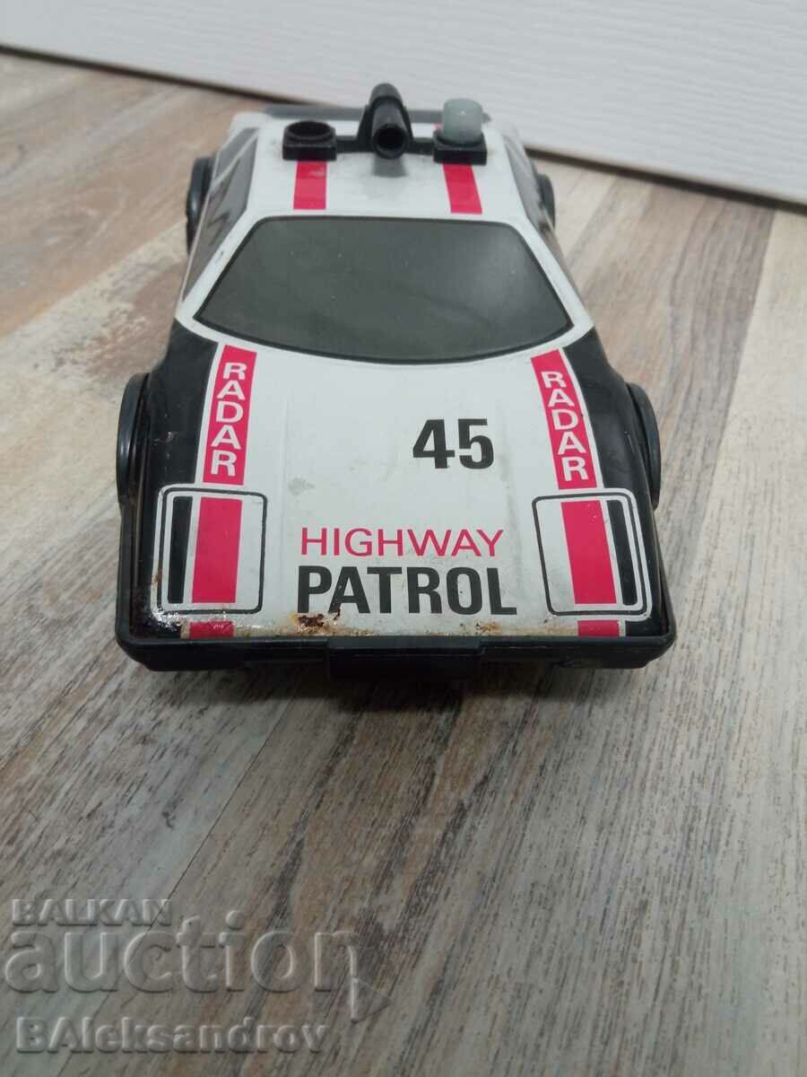 Ένα παλιό τσίγκινο καρότσι με τιμή 13.00 BGN | € 6.65