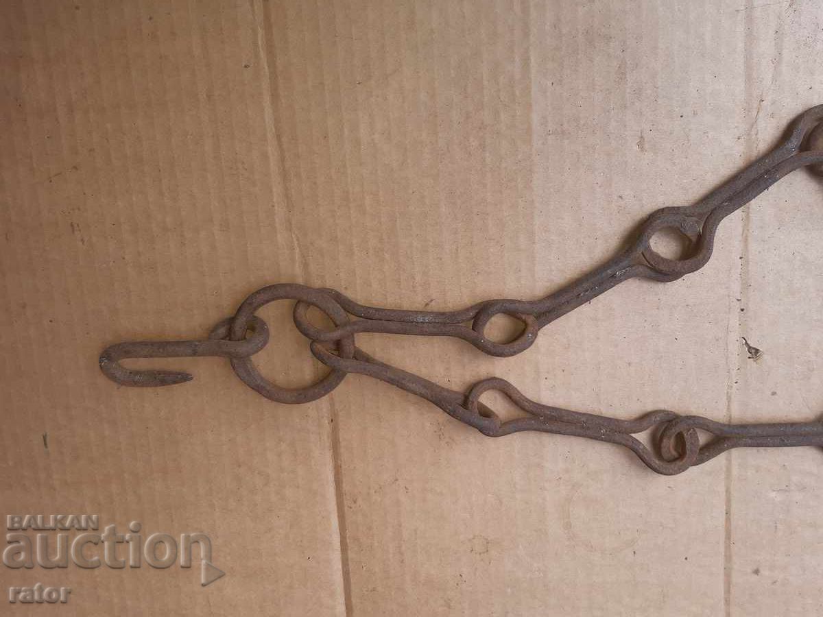 Old wrought iron fireplace chain, sturdy with price € 9.99 | 19.54 BGN Old wrought iron fireplace chain, sturdy with price € 9.99 | 19.54 BGN