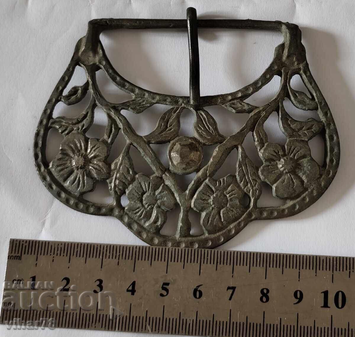 Auction  Tokha - Catarama