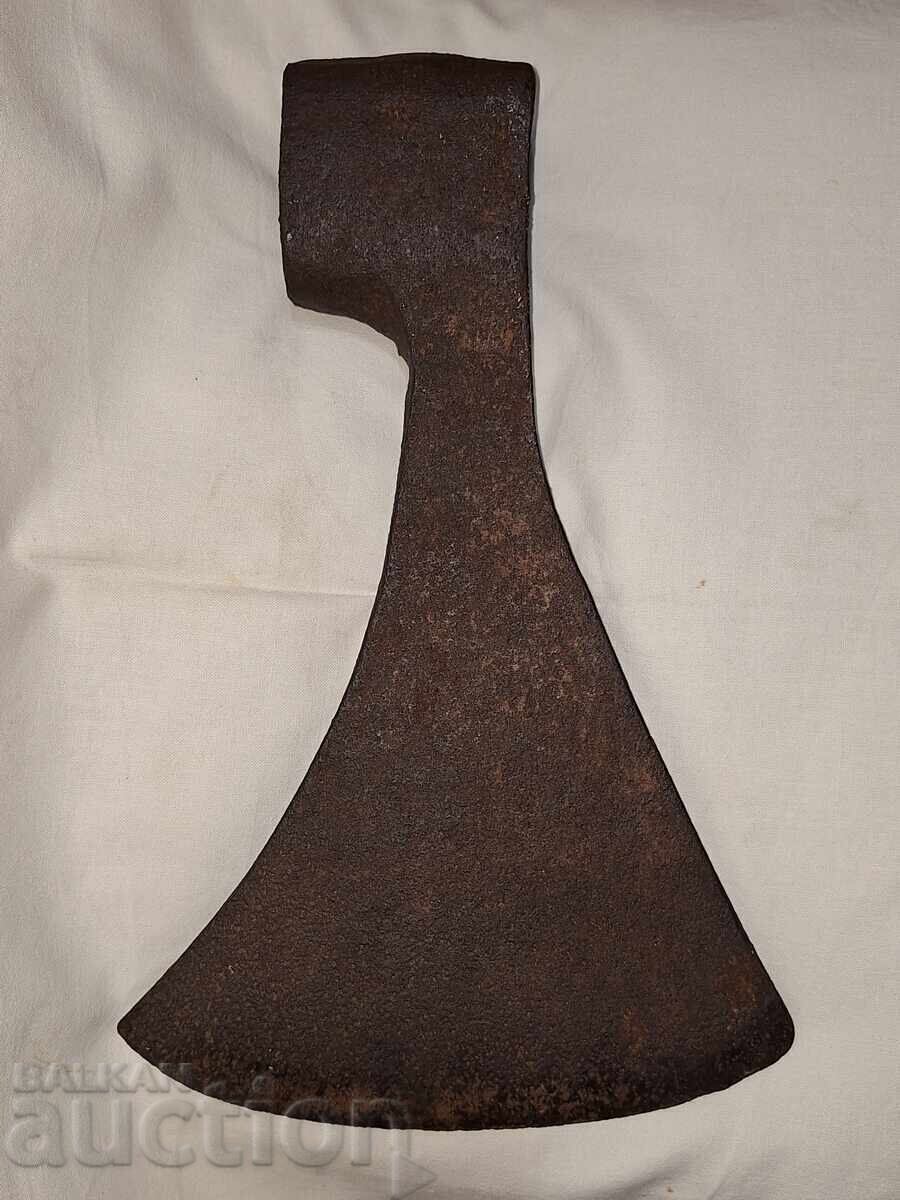 Auction Old large branded axe Auction Old large branded axe