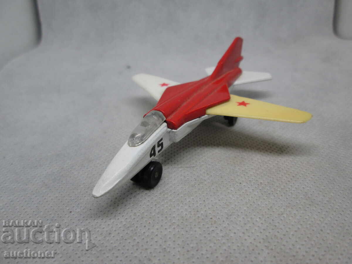 ΜΟΝΤΕΛΟ ΑΕΡΟΣΚΑΦΟΥΣ ΣΥΛΛΕΚΤΙΚΟ, ΚΑΤΑΣΚΕΥΑΣΜΕΝΟ ΣΤΗ ΒΟΥΛΓΑΡΙΑ - 87 με τιμή 40.00 BGN | € 20.45