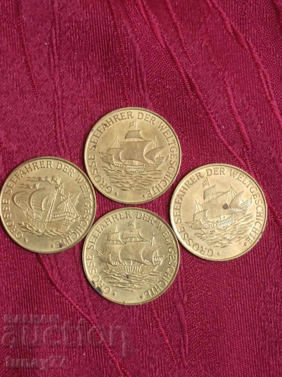 Lot of various bronze coins and plaques with price 15.00 BGN | € 7.67