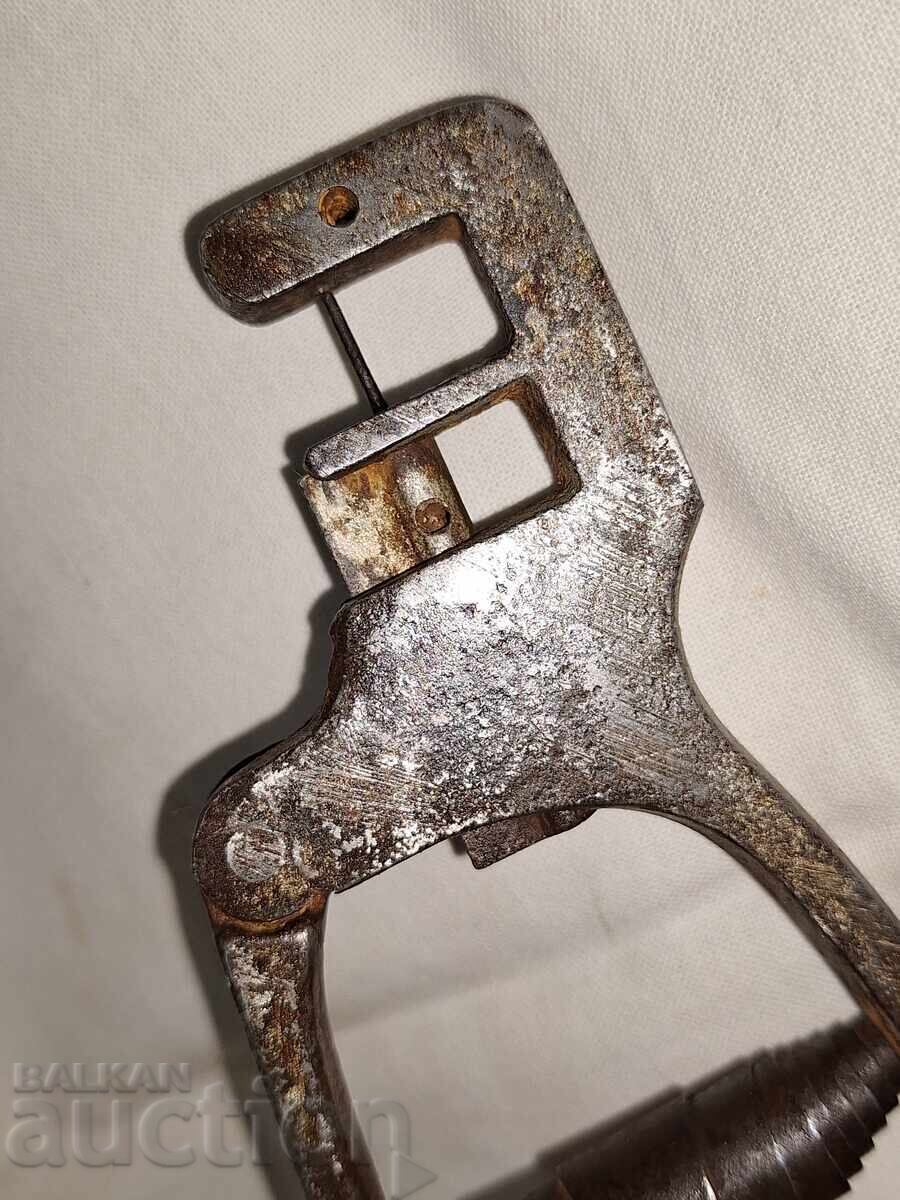 Стар занаятчийски инструмент за пробиване - 6 Стар занаятчийски инструмент за пробиване - 6