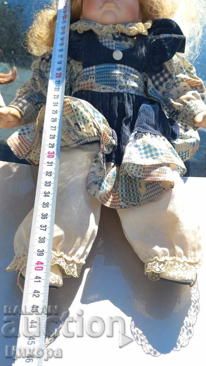 PĂPUȘĂ DE PORȚELAN cu preț 40.00 BGN | € 20.45