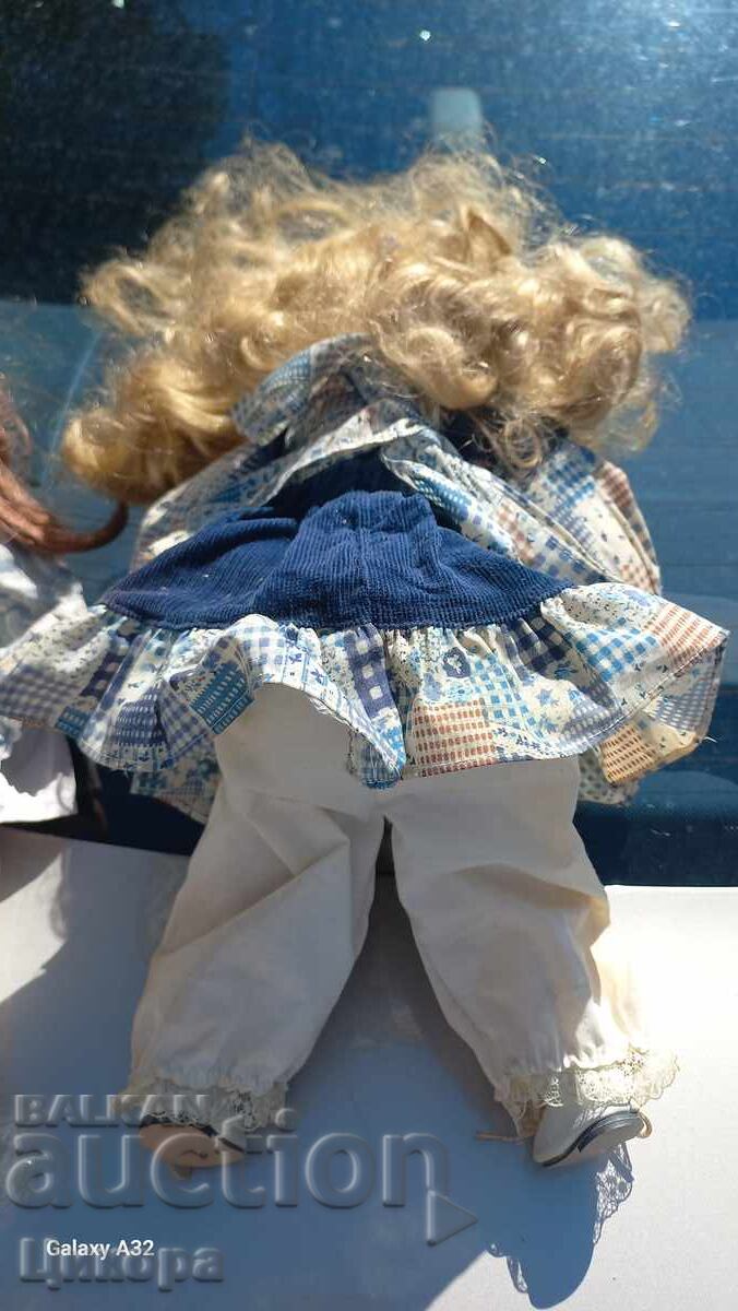 Licitație PĂPUȘĂ DE PORȚELAN