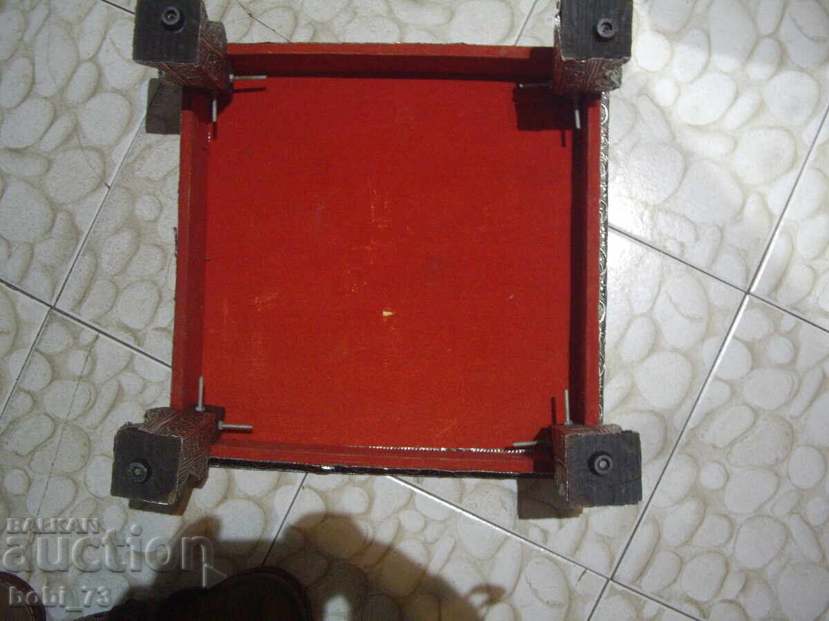 Δημοπρασία Ενδιαφέρον μικρό τραπεζάκι