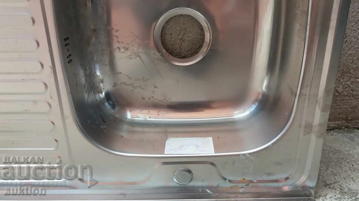 Auction  Kitchen Sink - Stainless Steel with Deep Basin and Drainer