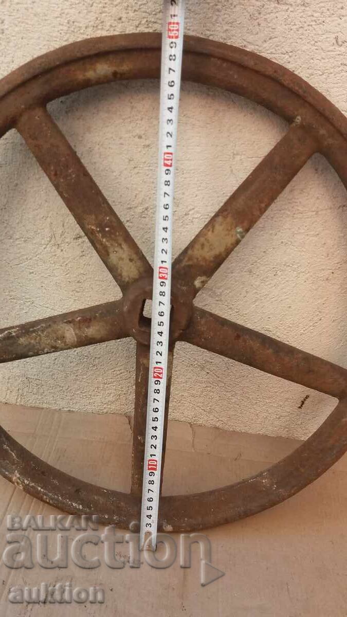 MASSIVE METAL CAST IRON WHEEL - REVIVAL - 5