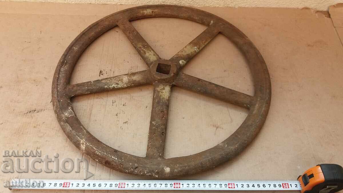 MASSIVE METAL CAST IRON WHEEL - REVIVAL - 7