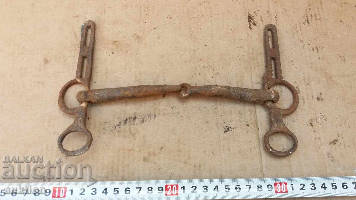 GEM STAR, UZAT cu preț 6.99 BGN | € 3.57 GEM STAR, UZAT cu preț 6.99 BGN | € 3.57