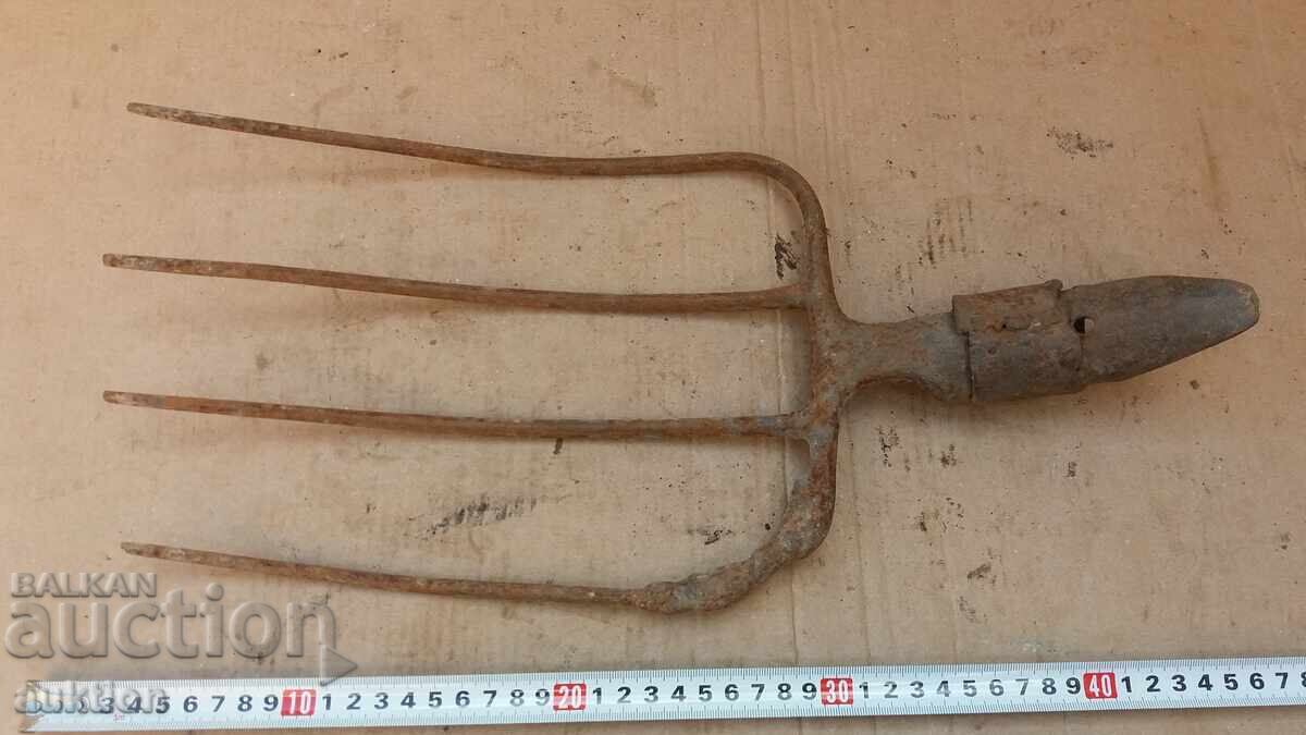 OLD MASSIVE SOCIALIST VILLA