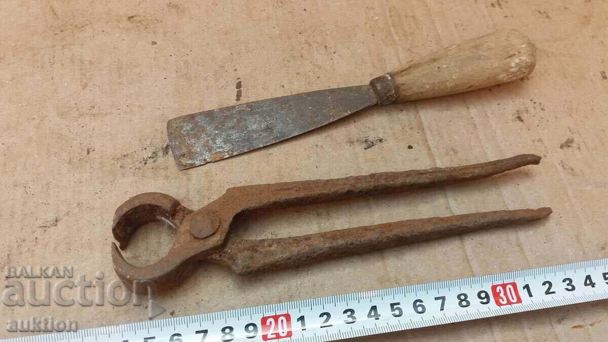 OLD TOOLS - KERPEDEN AND SPATULA - SOC