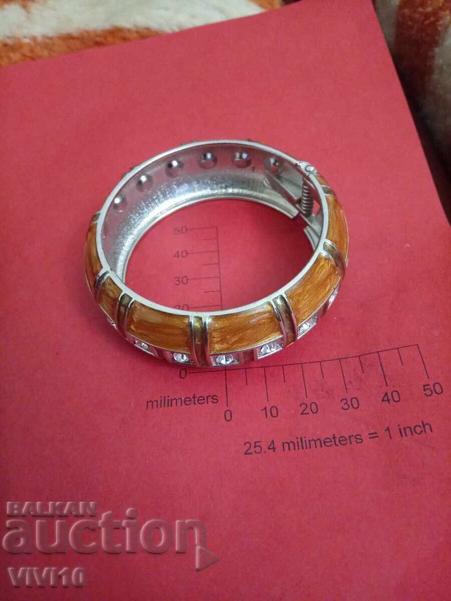 Δημοπρασία Αρχαίο βραχιόλι σμάλτου Δημοπρασία Αρχαίο βραχιόλι σμάλτου