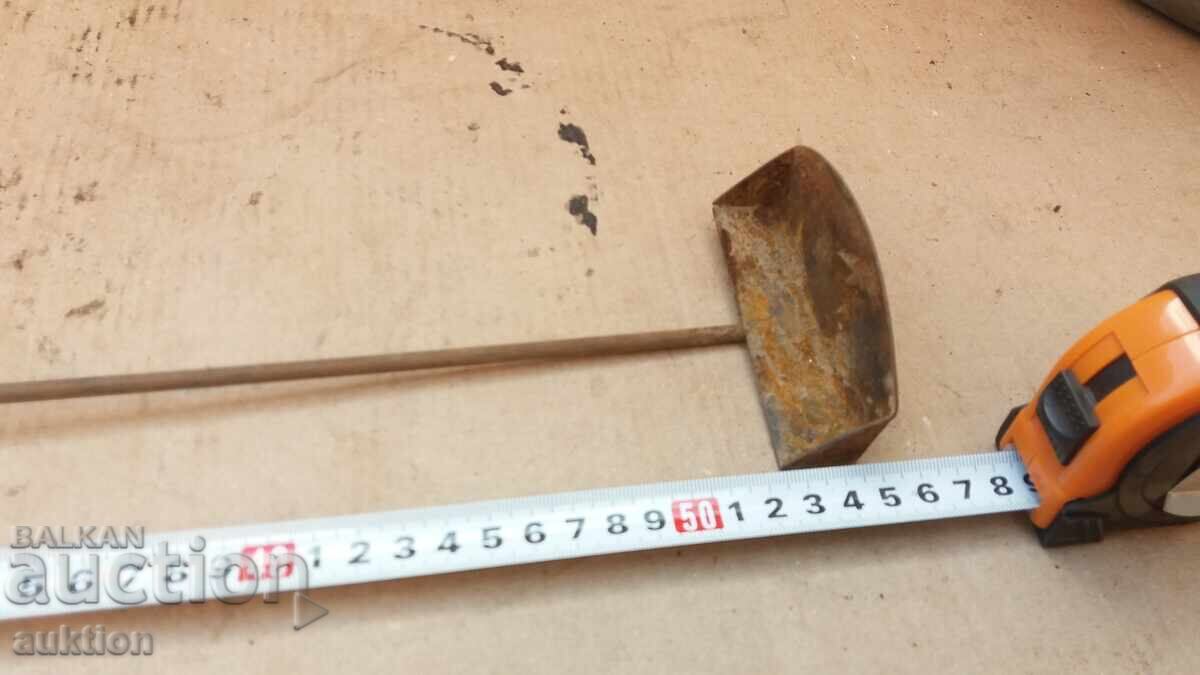 LOPATĂ VECHE DE SEMINEU cu preț 1.99 BGN | € 1.02 LOPATĂ VECHE DE SEMINEU cu preț 1.99 BGN | € 1.02