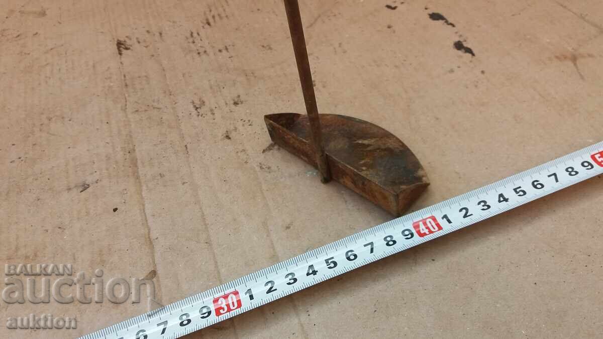 LOPATĂ VECHE DE SEMINEU - 7 LOPATĂ VECHE DE SEMINEU - 7