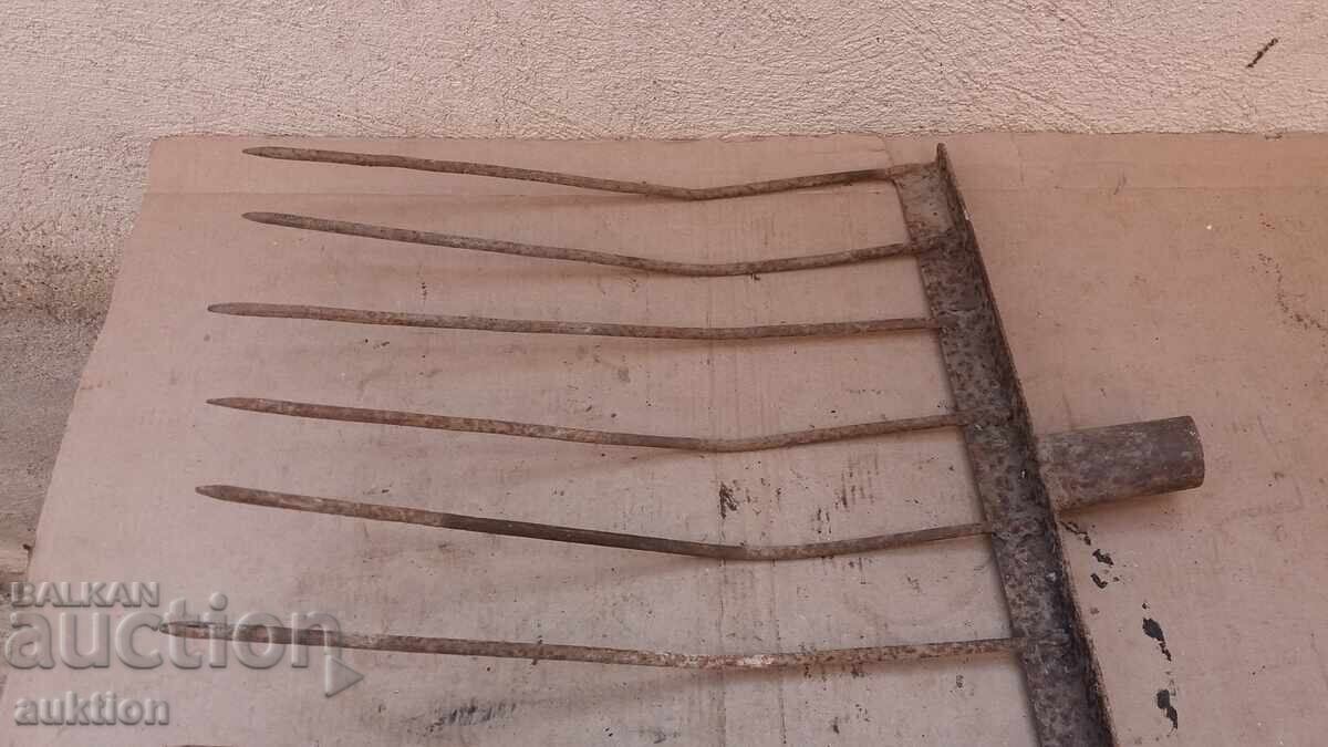 Δημοπρασία ΜΕΓΑΛΗ ΠΑΛΙΑ ΒΙΛΑ ΓΙΑ ΛΙΣΤΑ, ΑΧΥΡΩΝΑΣ