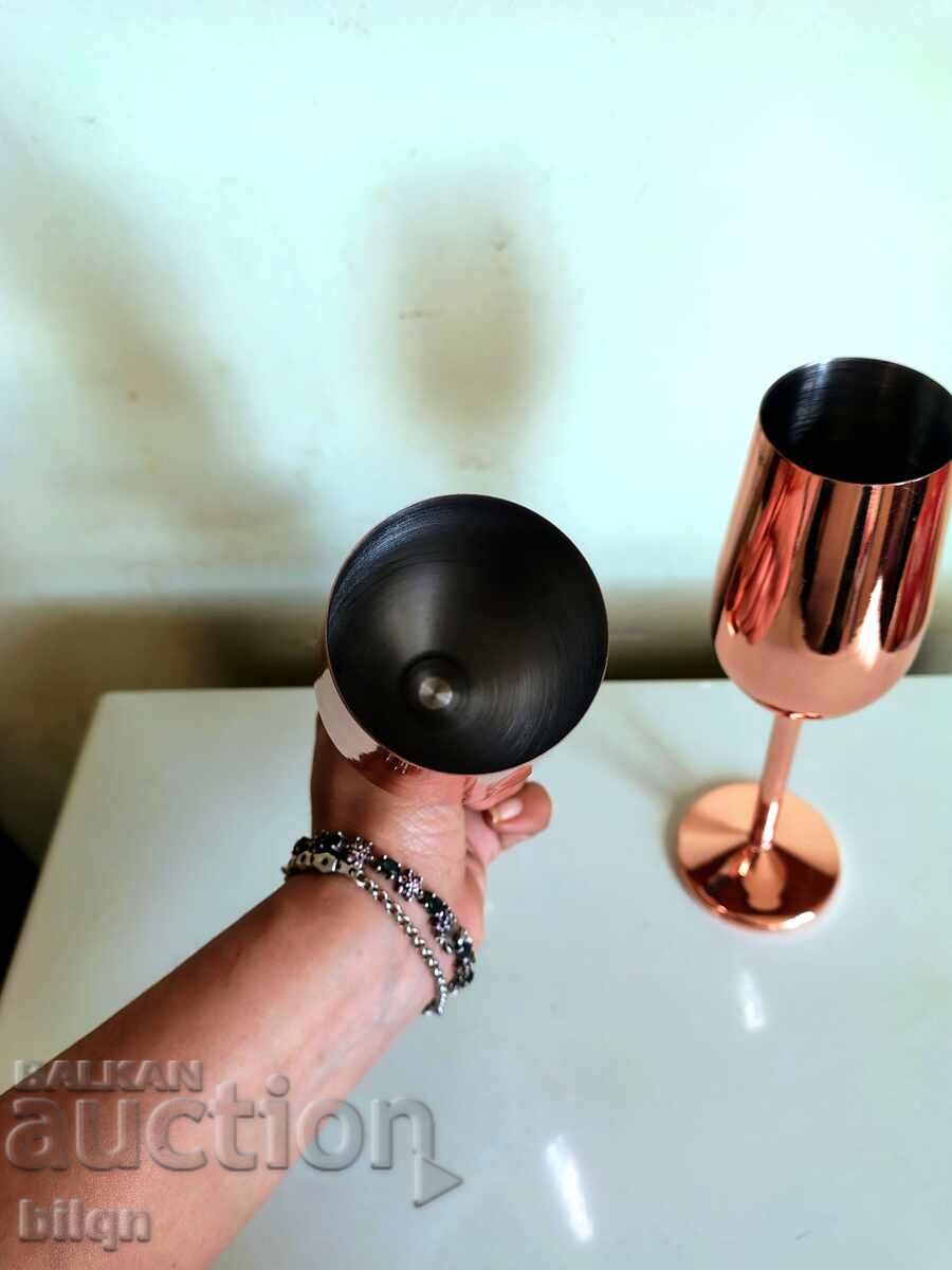 Σετ Υπέροχα Επιχρυσωμένα Ποτήρια για Σαμπάνια με τιμή 29.98 BGN | € 15.33 Σετ Υπέροχα Επιχρυσωμένα Ποτήρια για Σαμπάνια με τιμή 29.98 BGN | € 15.33