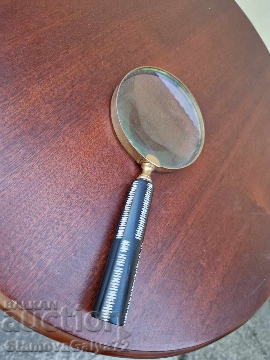 Great antique English magnifying glass with price 77.00 BGN | € 39.37