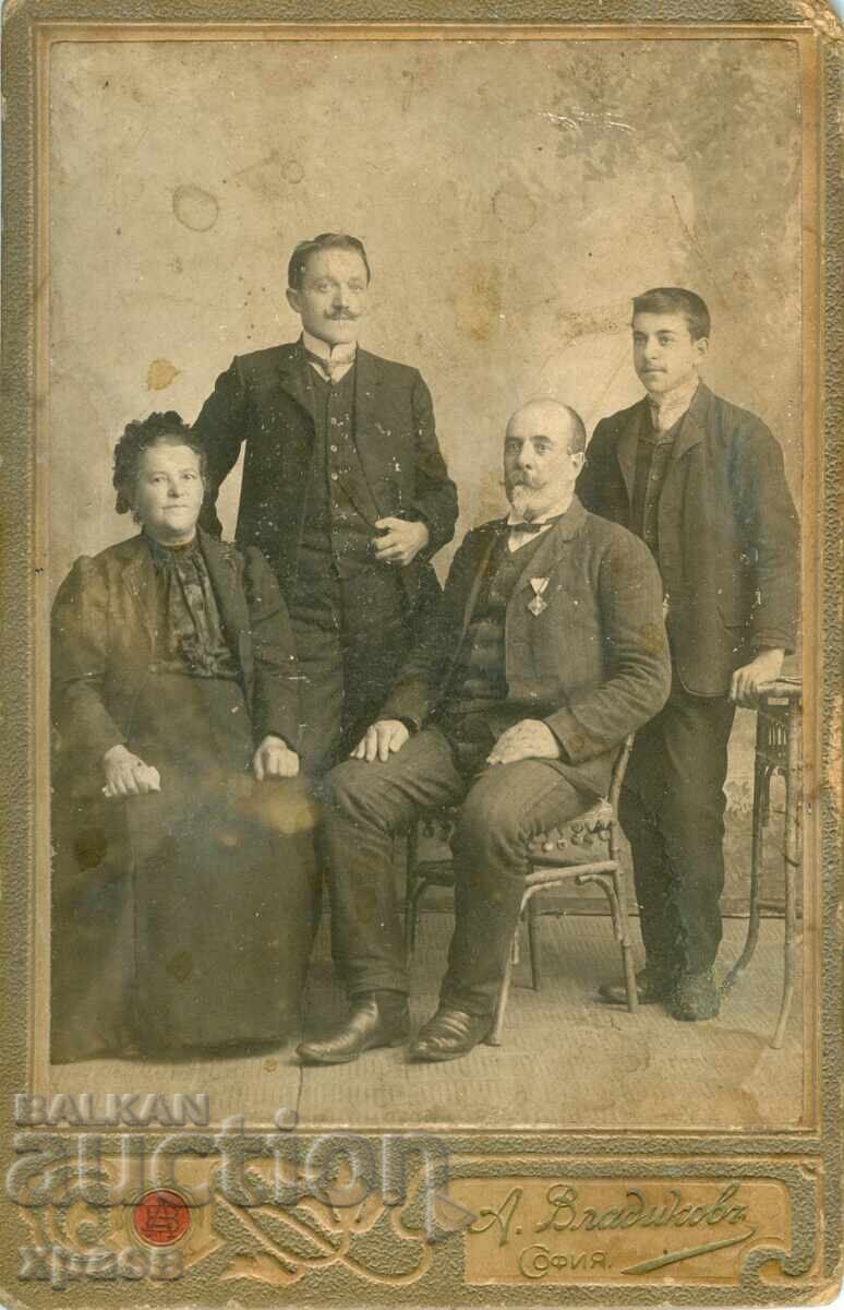 СТАРА ФОТОГРАФИЯ - КАРТОН - А.ВЛАДИКОВ - СОФИЯ - 1225