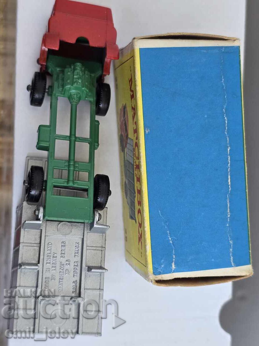 LESNEY MATCHBOX - 26C GMC Tipper Truck 1968-1969 - 6